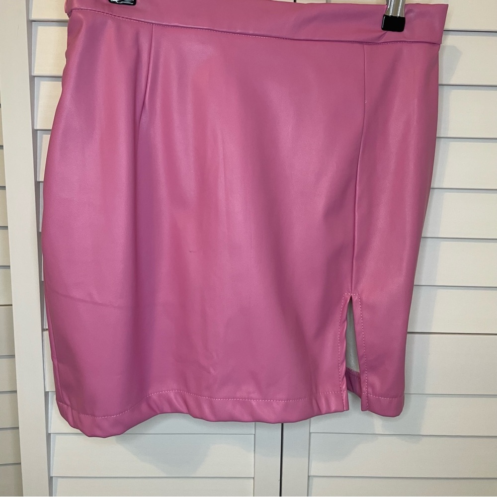 Pink skirt